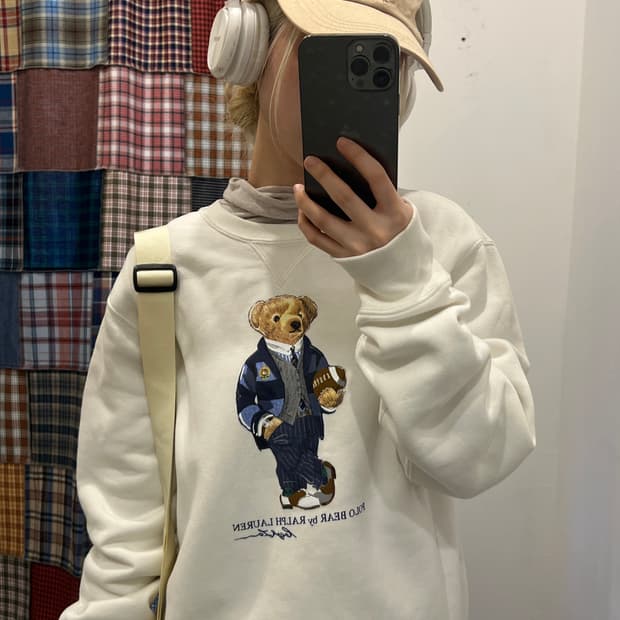 폴로 베어 크림 맨투맨