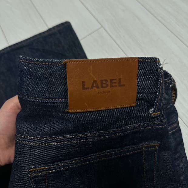 label archive 라벨 아카이브 와이드 핏 데님 Raw Jeans