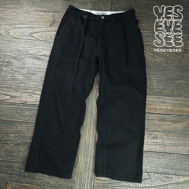 [예스아이씨] 벨티드 루주 테이퍼드 코튼 팬츠 블랙 M19196
