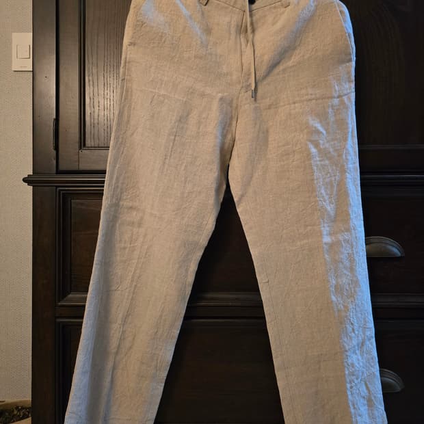 마카 marka 린넨 바지입니다.