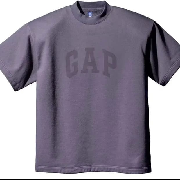 이지 갭 발렌시아가 도브 패디드 티셔츠