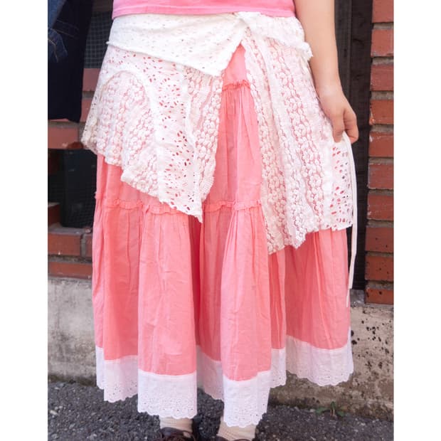 딸기우유 레이스 스커트