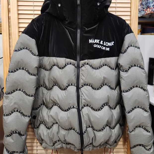 (새상품)마크앤로나 리플 다운점퍼 골프패딩