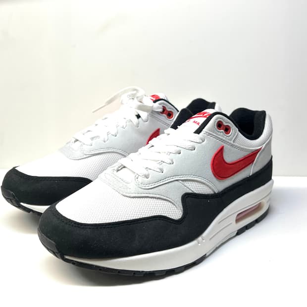 [270] 나이키 에어맥스 1 퓨어 플래티넘 앤 유니버시티 레드