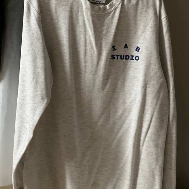 아이앱 스튜디오 롱슬리브 라이트그레이 L