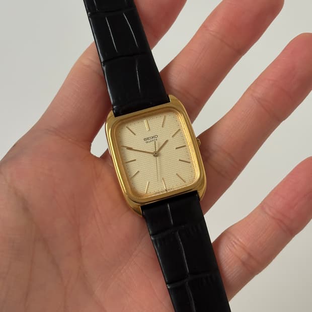 1980s Chariot Gold Tank Quartz