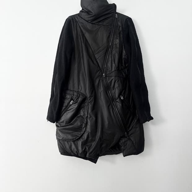 Gothic fair dual padded jacket / black