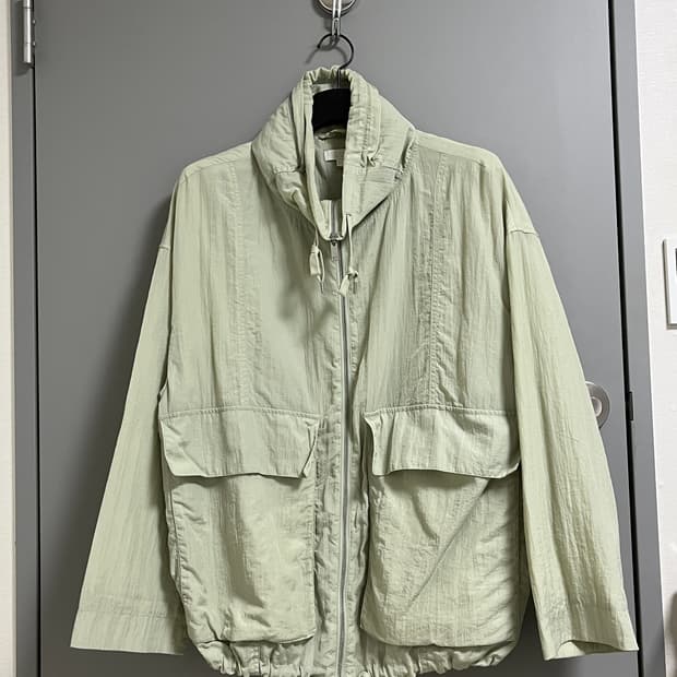 코스 민트 바람막이 42사이즈