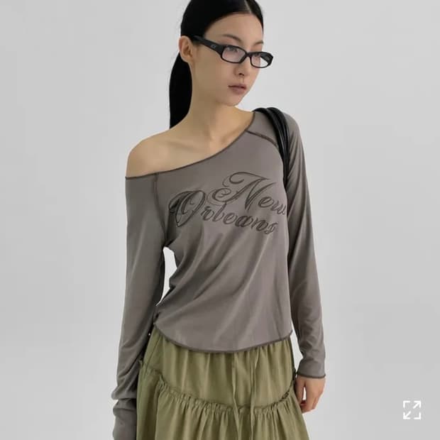 [블랙업] 레블렌 프린팅 보트넥 긴팔티