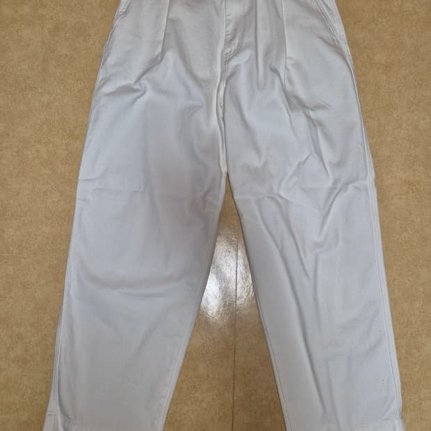 [비슬로우X패션약국]ONE TUCK CURVED COOL DENIM PA