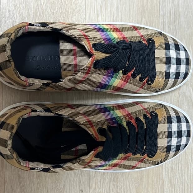 버버리 운동화 (상태최상)