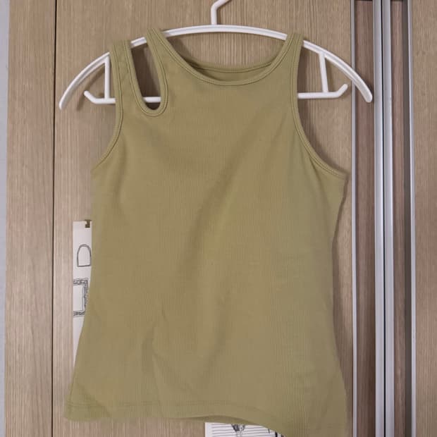 슬리브리스 패드 내장 탑 