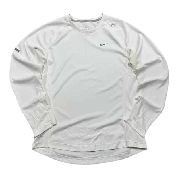 ✨ (바배) 나이키 드라이핏 화이트 롱슬리브 