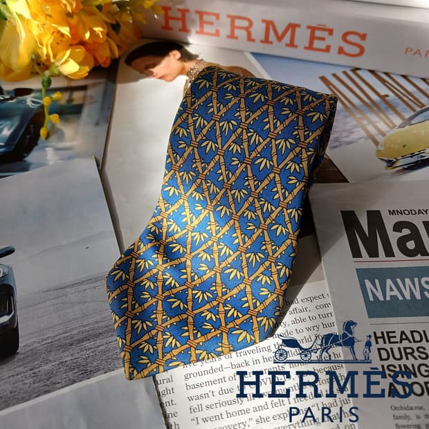 에르메스 실크 블루 기하 패턴 넥타이 8.6cm A+~A등급 A19489