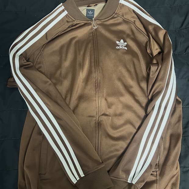 아디다스 브라운 져지 