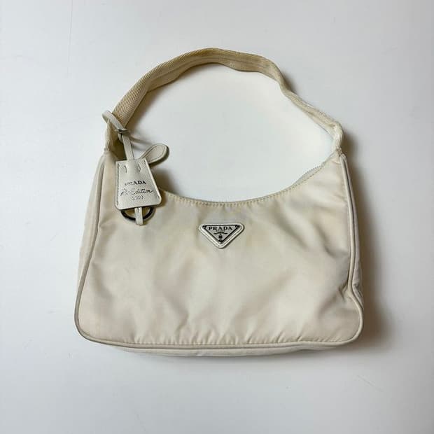 프라다 리에디션 2000 나일론 미니 호보백 Q1532