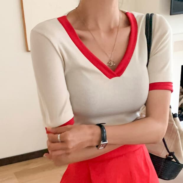 레드 배색 티셔츠