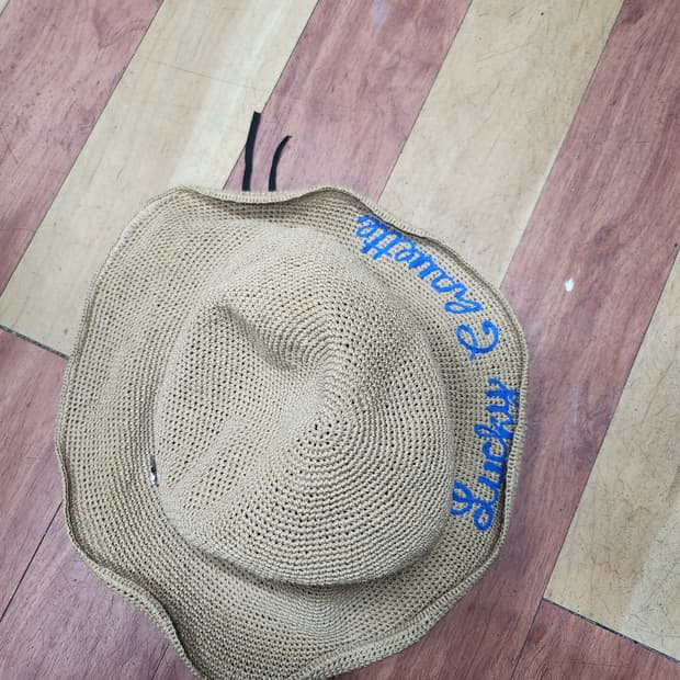 럭키슈에뜨 모자