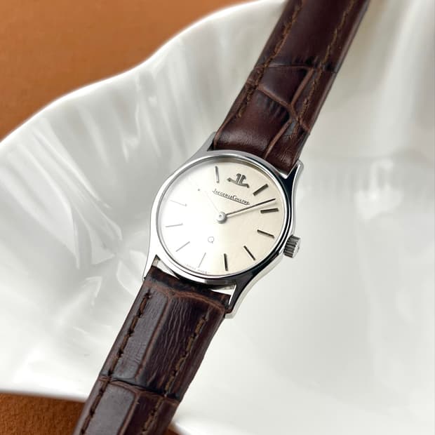 Jaeger-LeCoultre Lady round watch