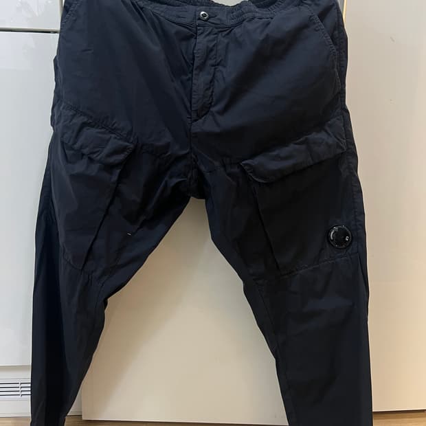 25ss cp컴퍼니 나일론바지 48 (새상품급)