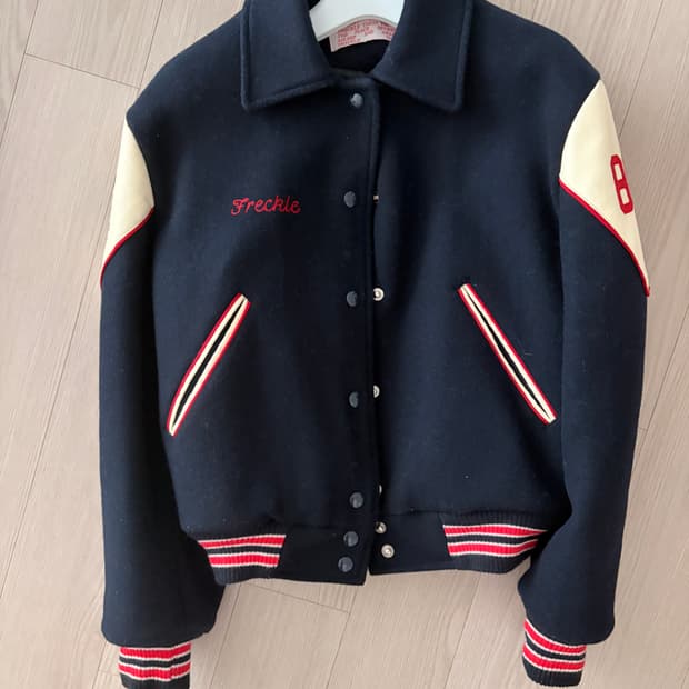 프레클 바시티 자켓 