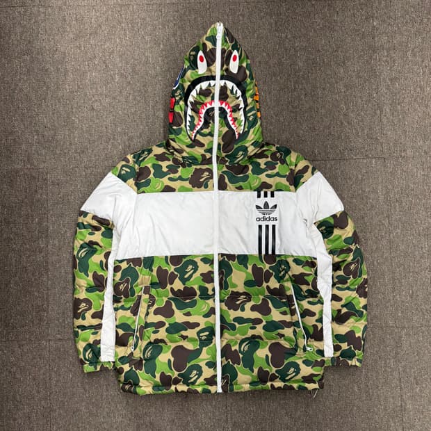 아디다스 x 베이프 샤크 카모 다운 패딩 (XL) 
