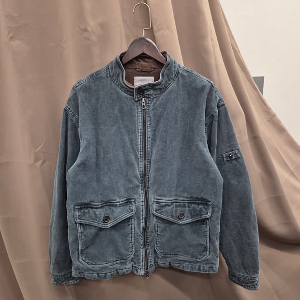 시리즈 피그코팅 코듀로이 스탠드칼라 집업 점퍼 100