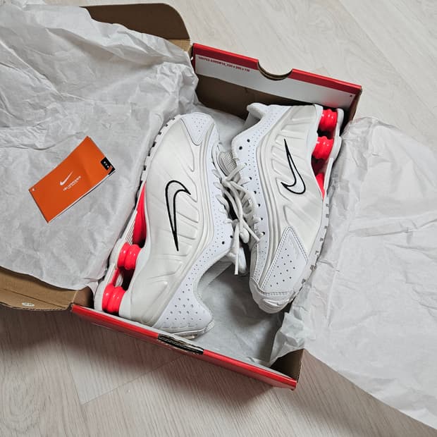 나이키 샥스 245mm