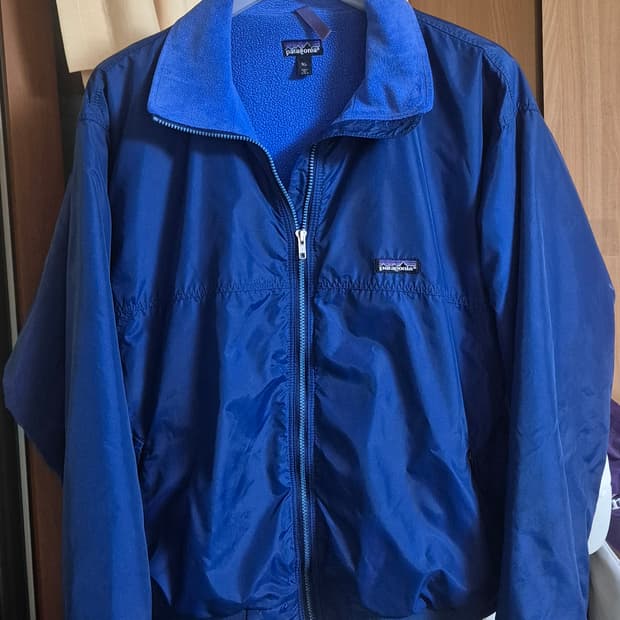 파타고니아 쉘드 신칠라 봄버 딥블루  XL