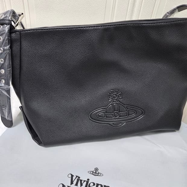 비비안 웨스트우드 맥심 숄더백