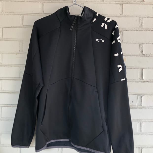 오클리 트랙 져지