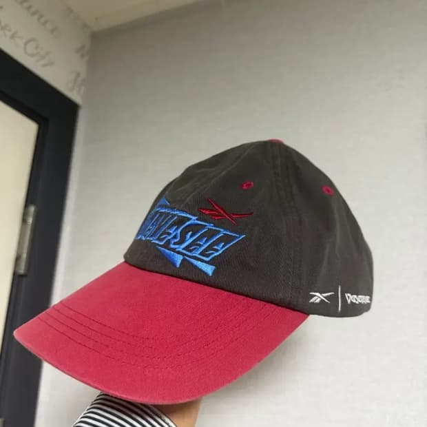 예스아이씨 X 리복 볼캡