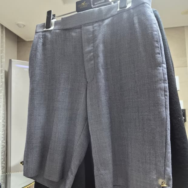 톰브라운 반바지
