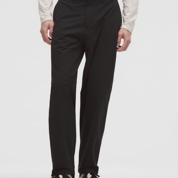 룰루레몬(Lululemon)유틸리티 팬츠 블랙
