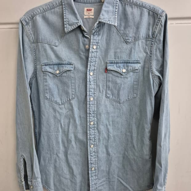 리바이스 클래식한 바스토우 웨스턴 데님 셔츠(M)