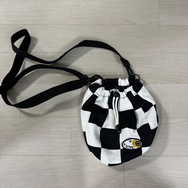 반스 체크 가방