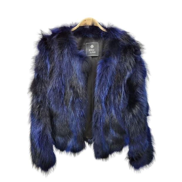 끌레베 바이 진도 라쿤 퍼 자켓입니다