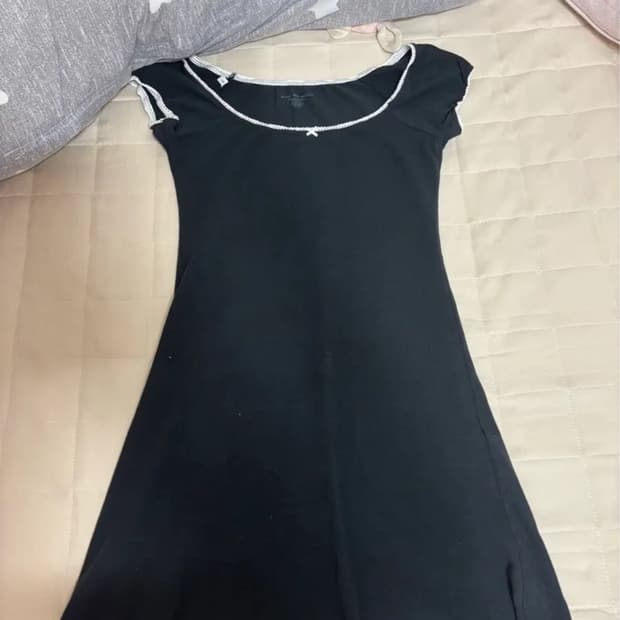 브랜디멜빌 리본 레이스 블랙 원피스