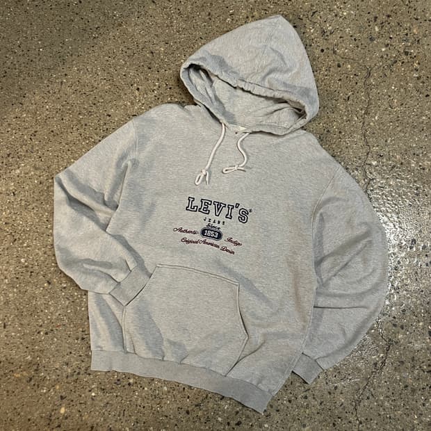 리바이스 스펠아웃 후드티