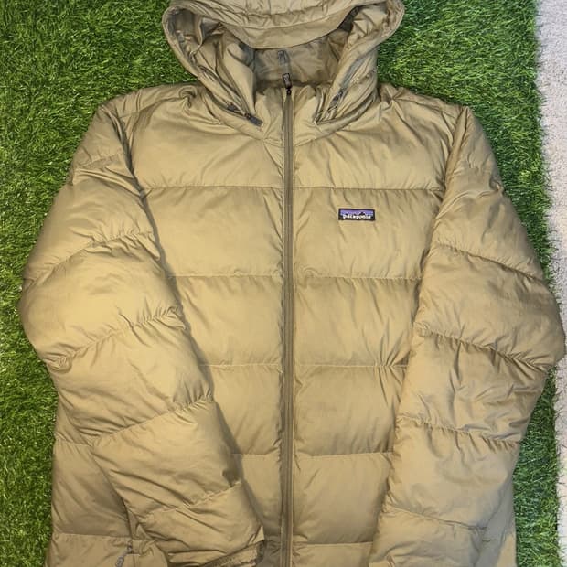 파타고니아 남성용 사일런트 후디 패딩