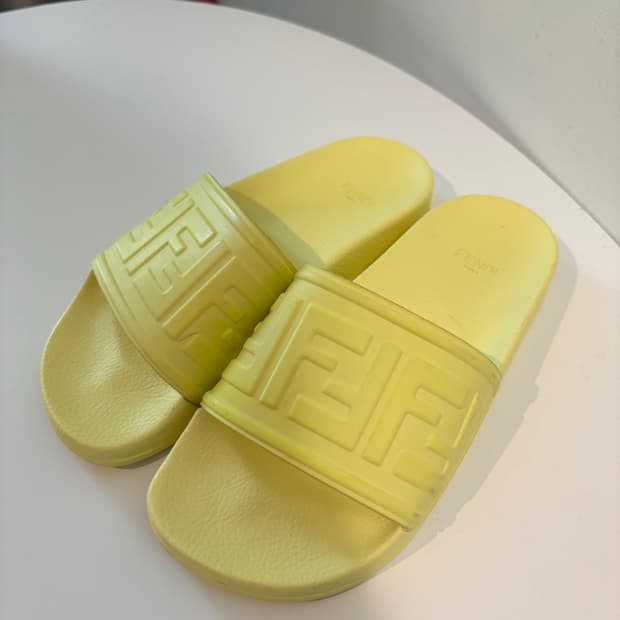 펜디 36 (230) 슬리퍼 라임옐로우