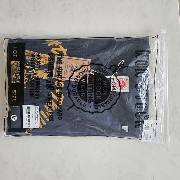 브론슨 반팔 M사이즈 새제품