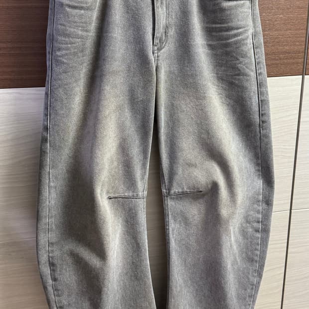 쿠어 엠보 워시드 딥 커브드 데님 팬츠 브라운 M