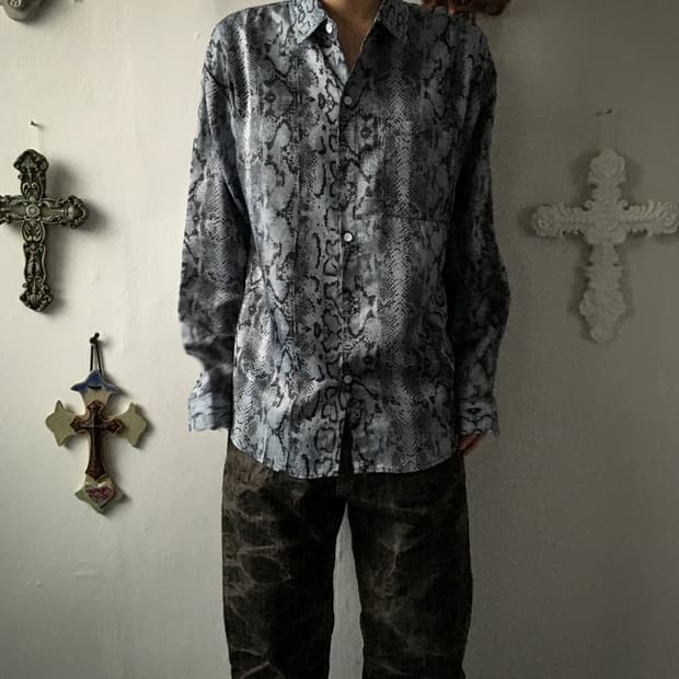 Python pattern shirt