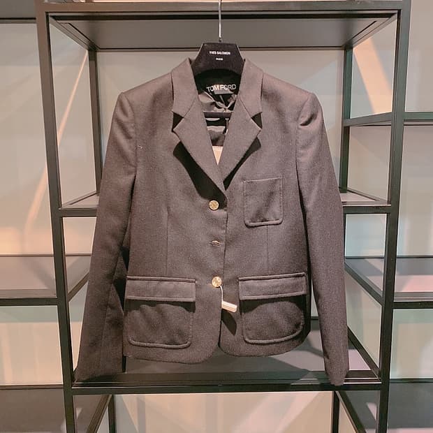 톰포드 여성 블랙 캐시미어 100 골드버튼 자켓 85%