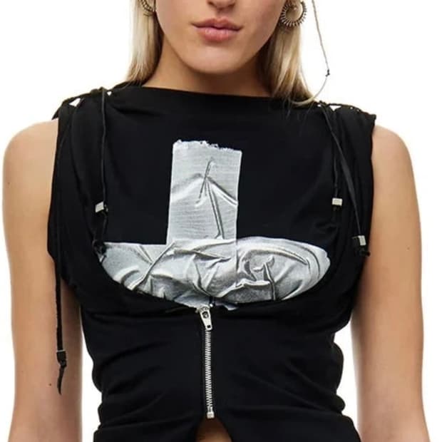 Karlaidlaw Zipper Tee - Black