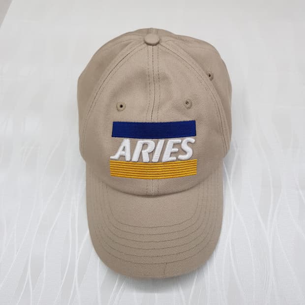 ARIES 아크릴 자수 로고 카키 캡 F사이즈