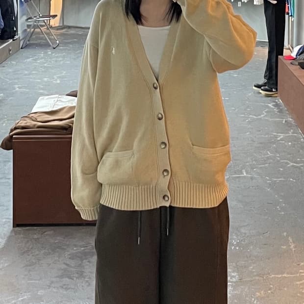 폴로 랄프로렌 자수 로고 베이지 니트 가디건 H1348