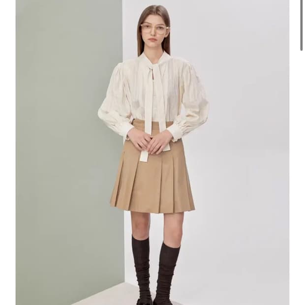 앳코너 치노 플리츠 미니 스커트 베이지 s