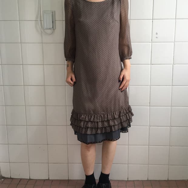 Frill point dot pattern glossy onepiece